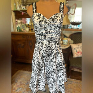 Vintage Y2K RUBY ROX Floral Pinup Dress sundress Black & White 3